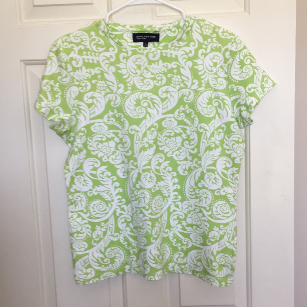 Nice shirt to run errands in